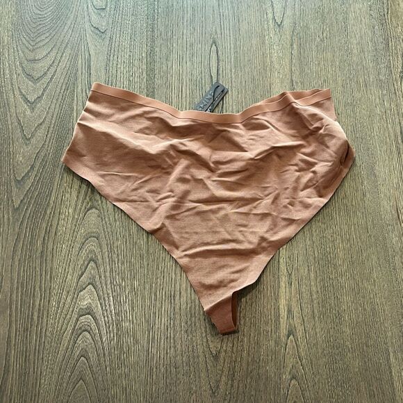 NWT Skims Power Mesh Mid Waist Thong Cocoa Size 4X - Picture 1 of 4